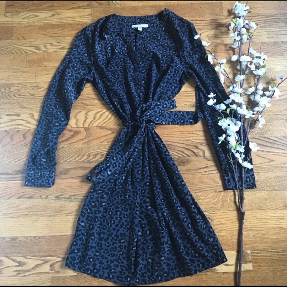 blue leopard shirt dress